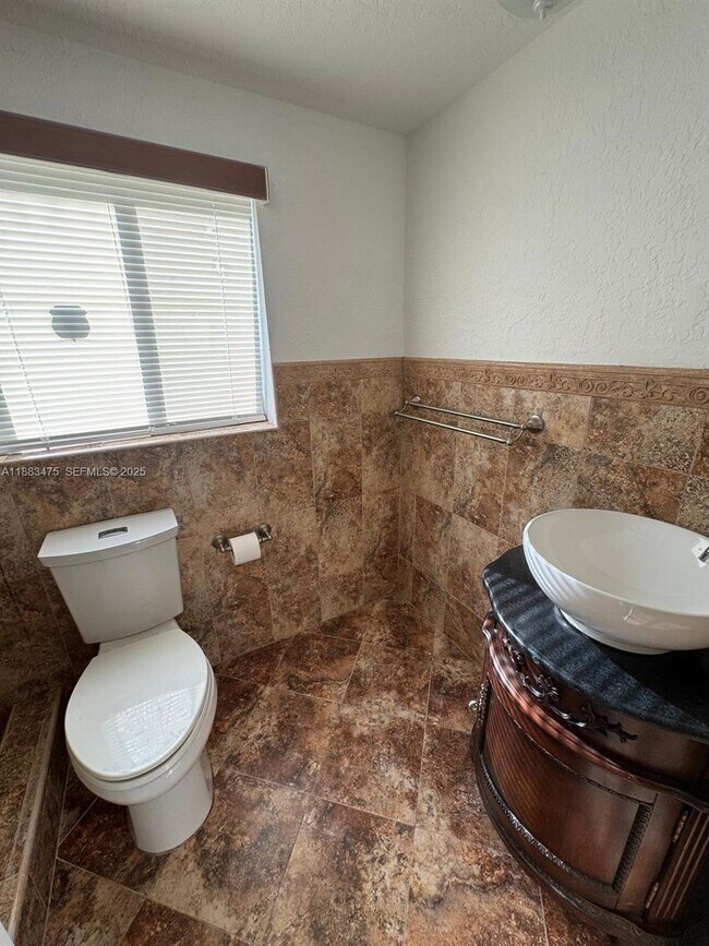 Foto del edificio - 20424 NW 15th Ave