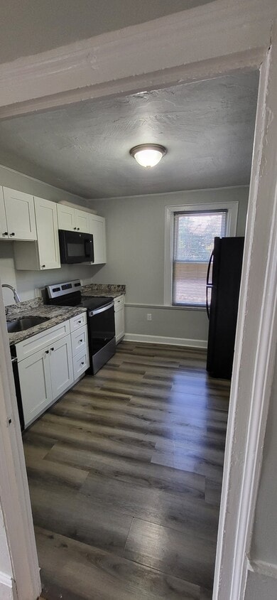 Photo - 117 Spring St (Hanson, MA)