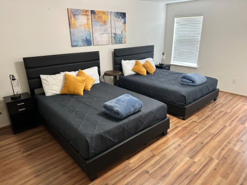 Foto principal - 3706 Oyster Tree Dr