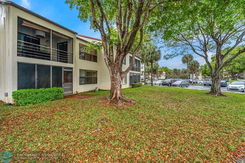 Primary Photo - 2300 S Cypress Bend Dr