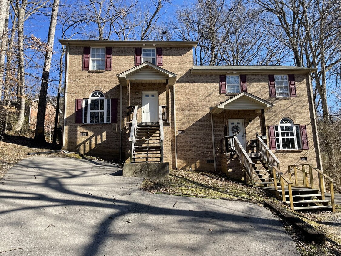 Foto principal - 3 bedroom gem with convenient Nashville lo...