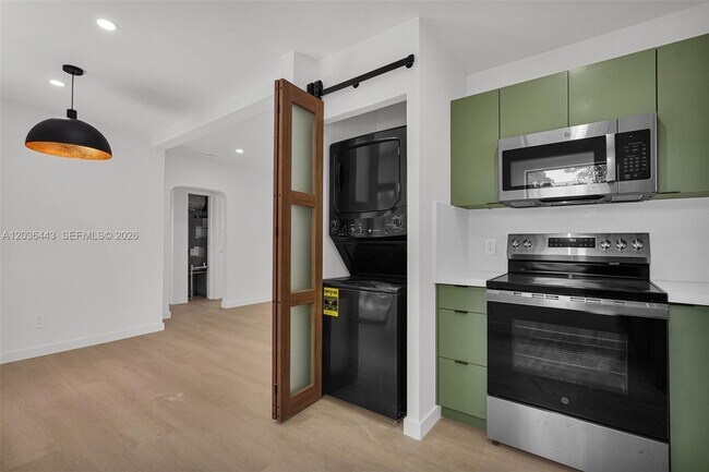 Foto del edificio - 81 NW 45th St