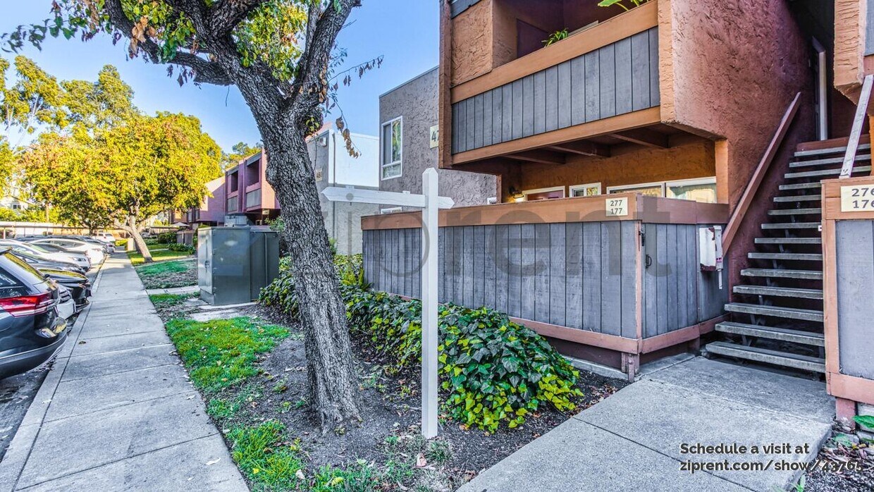 Foto principal - 476 Dempsey Rd