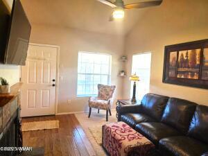 Foto principal - 93 E White Mountain Blvd