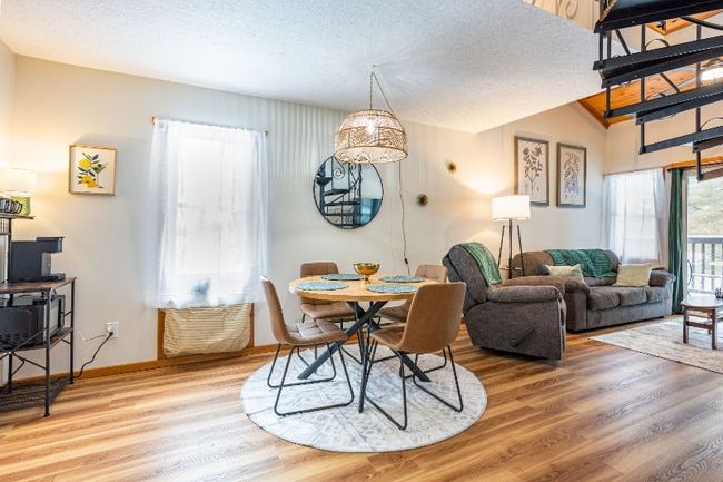 Foto del edificio - 2 Spruce Trail