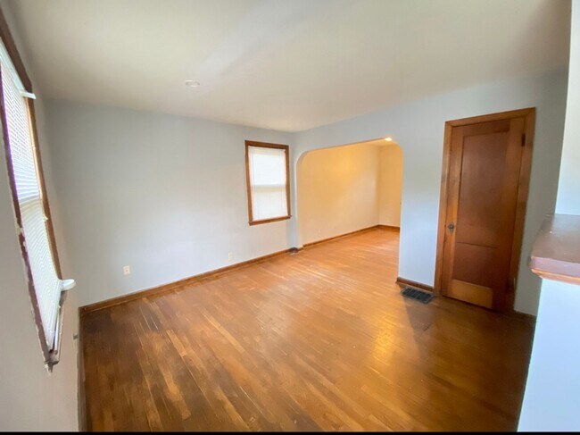 Foto del edificio - 2547 Neil Ave