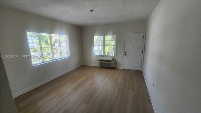 Foto del edificio - 847 81st St