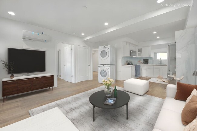 Foto del edificio - 11726 Hamlin St