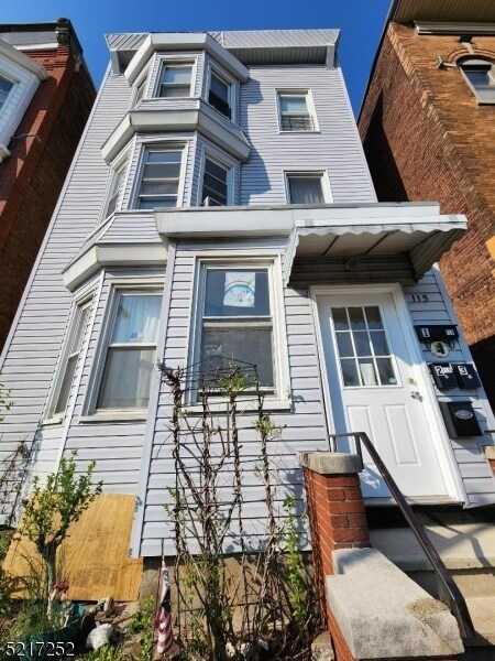 Primary Photo - 115 Park Ave