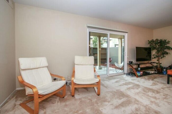 Building Photo - 3 bedroom in Foster City CA 94404