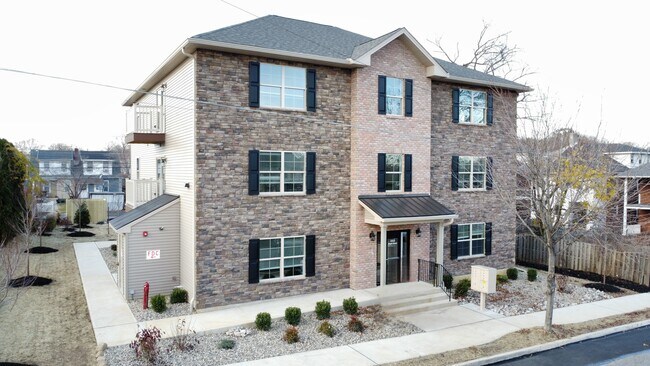 Foto del edificio - 1513 Maple St