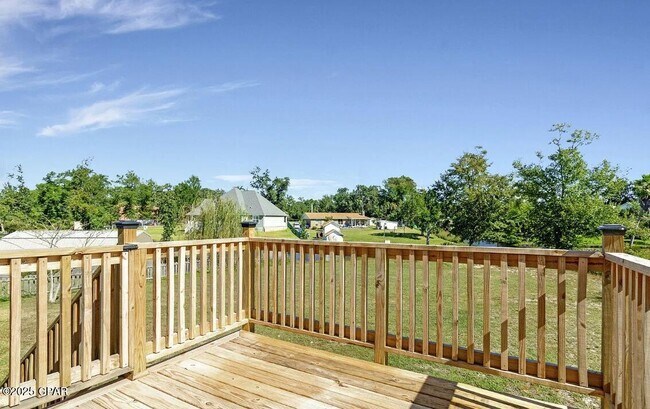 Building Photo - 7248 Shady Dr