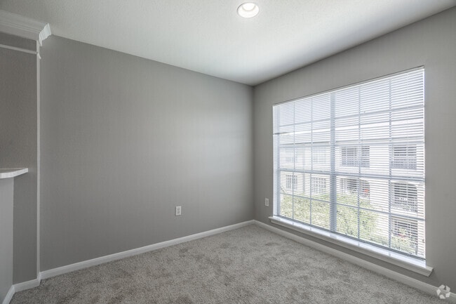 1 habitación, 1 baño, 743 pies cuadrados - The Boulevard