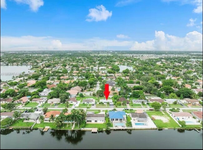 Foto del edificio - 21230 NE 24th Ct