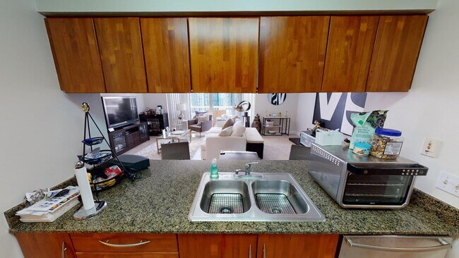 Building Photo - 1200 Brickell Bay Dr