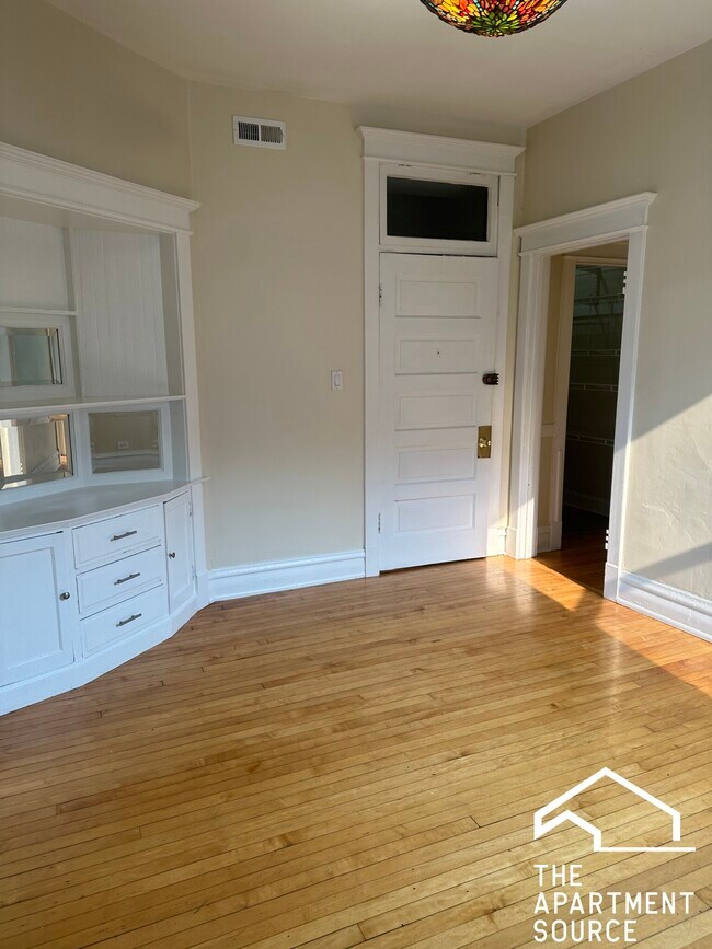 Foto del edificio - 2241 W 21st St