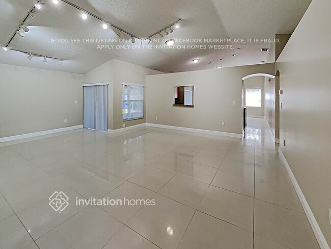 Building Photo - 1001 NW 125th Terrace