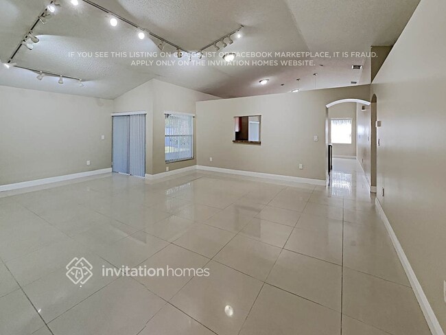 Foto del edificio - 1001 NW 125th Terrace