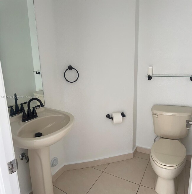 Foto del edificio - 4409 NW 113th Ct