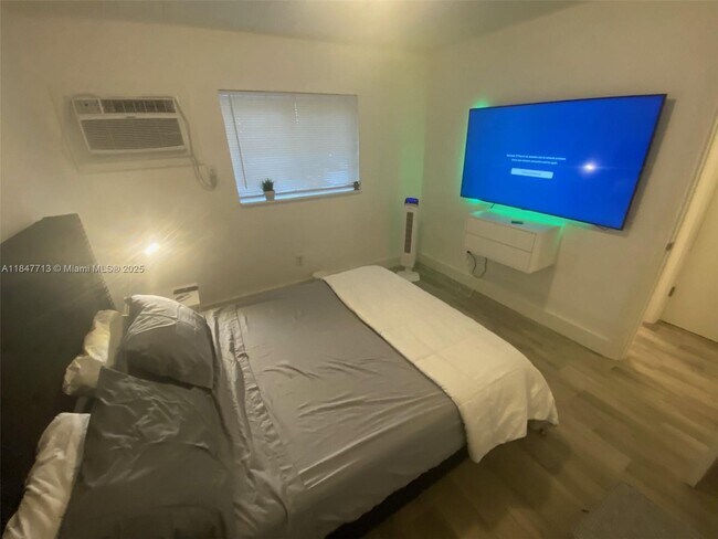 Foto del edificio - 734 NW 80th St