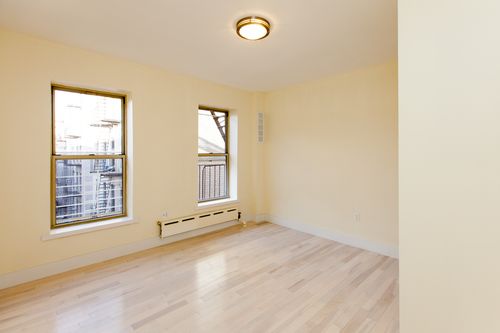 Building Photo - 115 Brightwater Ct