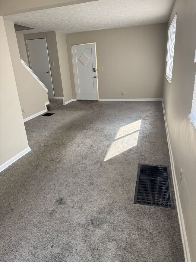 Foto del edificio - 4052-4054-4054 Halsey Pl