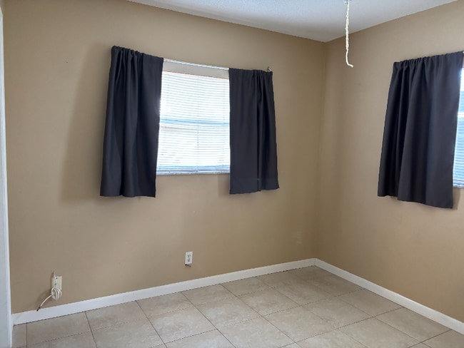 Photo - 8601 NW 59th St House