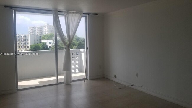 Building Photo - 7118 Bonita Dr
