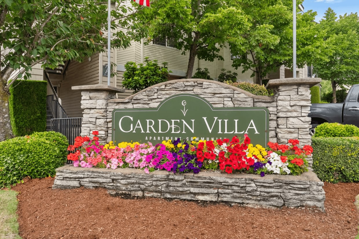 A warm welcome to Garden Villa. - Garden Villa Apartments
