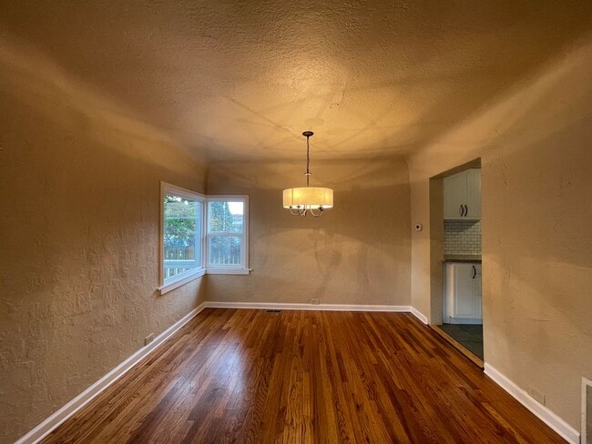 Photo - West Seattle - 2 bedroom and 1 bathroom House