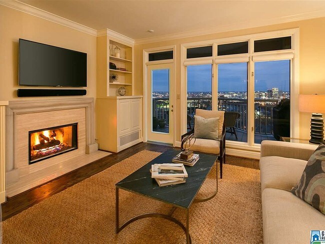 Living Area - 2700 Arlington Ave S