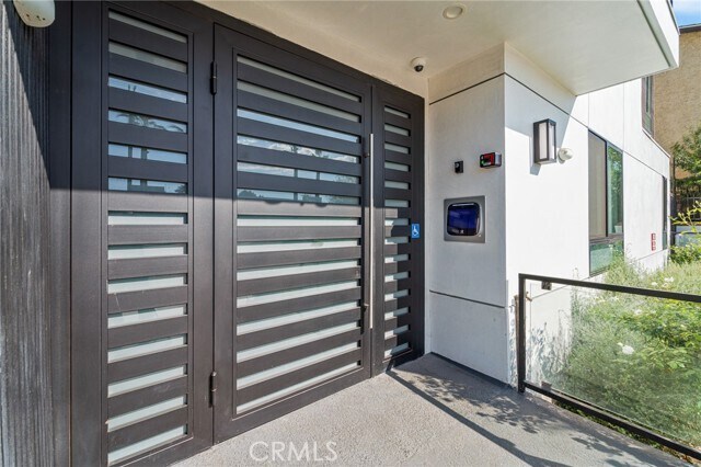Foto del edificio - 7510 Sepulveda Blvd