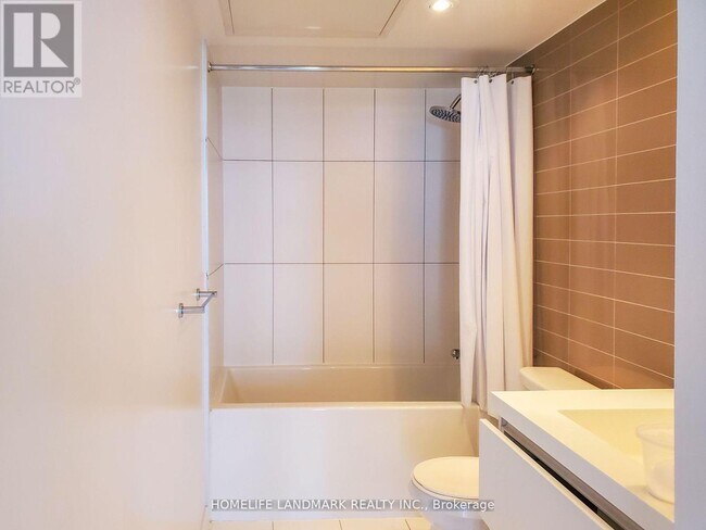Building Photo - 85-4285 Queens Wharf Rd
