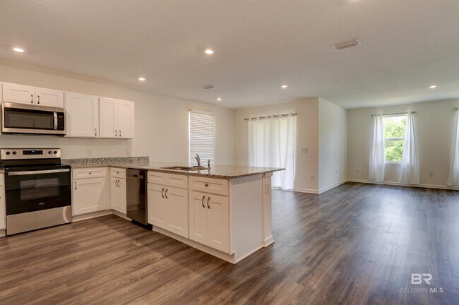 Building Photo - 21498 Yosemite Blvd