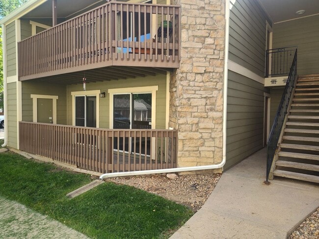 Gorgeous 2 bed Aurora condo for rent - Gorgeous 2 bed Aurora condo for rent