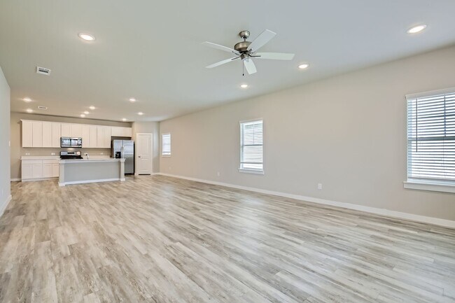 Building Photo - 4019 Dayton Dr