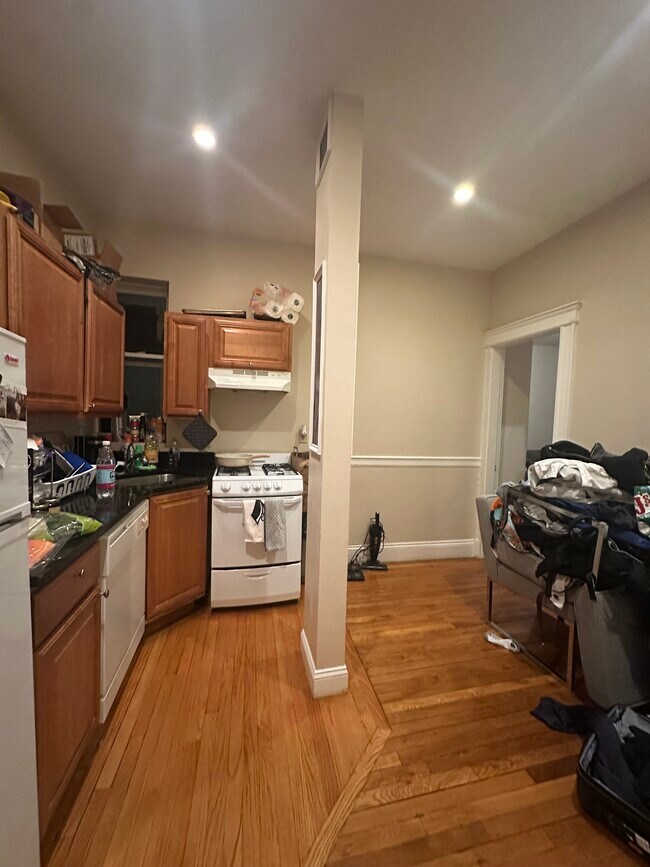 Building Photo - 1189 Commonwealth Ave