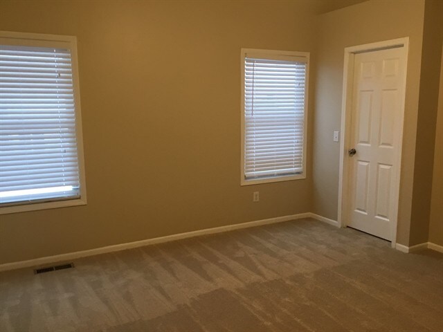 Building Photo - 8543 Old Field Birch Drive