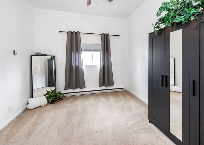Foto del edificio - Centrally located Cute 2 Bed Bungalow with Garage