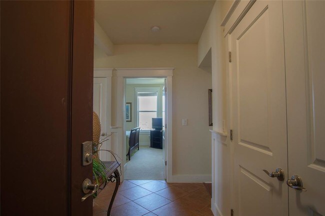Building Photo - 27020 Estuary Dr