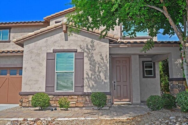Building Photo - Stunning Executive Home (former model) in ...