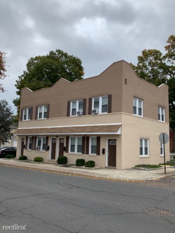 Primary Photo - 1 br, 1 bath Apartment - 126 W Clinton Ave