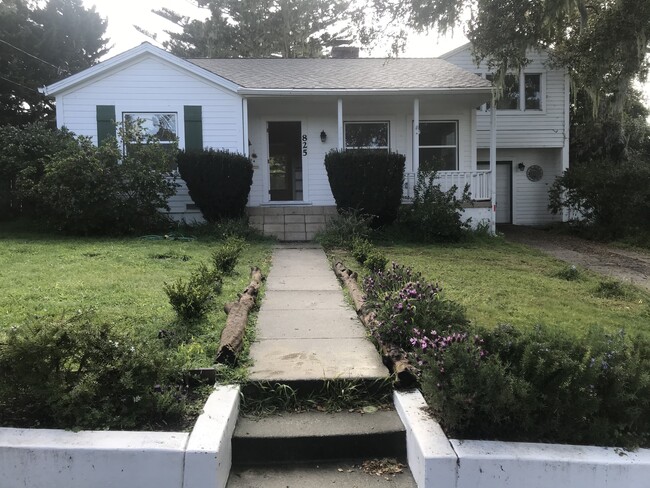 Foto del edificio - 825 Cypress St