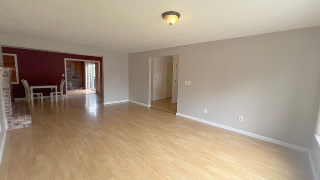 Building Photo - 91692 Smith Lake Rd
