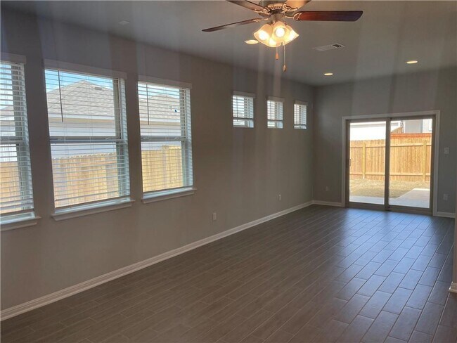 Foto del edificio - 1029 Kerrwood Wy
