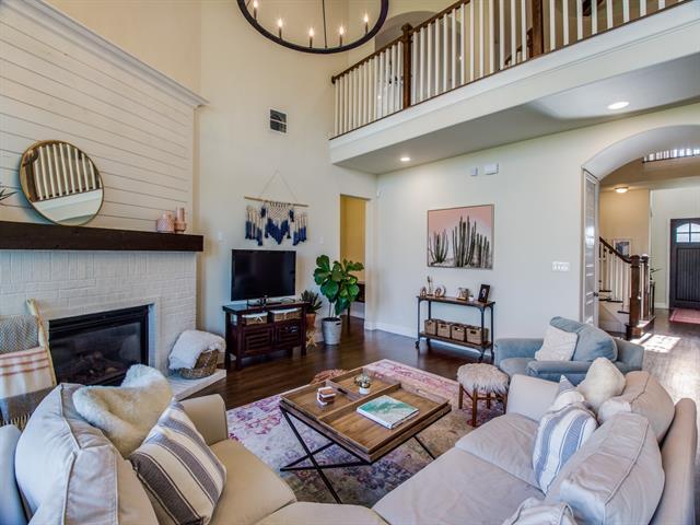 Building Photo - 701 Alton Dr