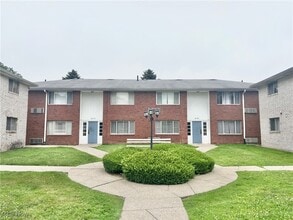 Building Photo - 2010 Woodlawn Ave NW