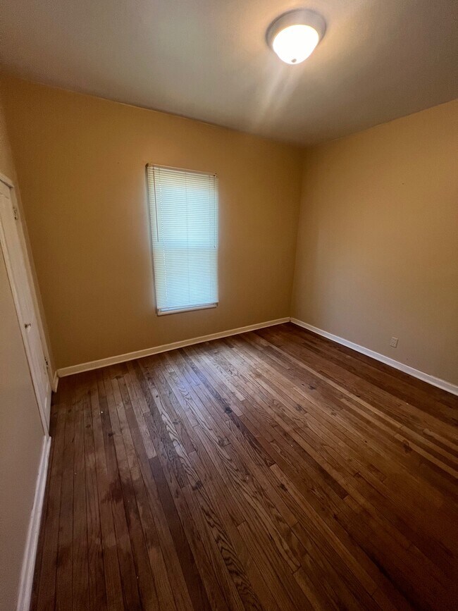 Foto del edificio - 1316 Center St