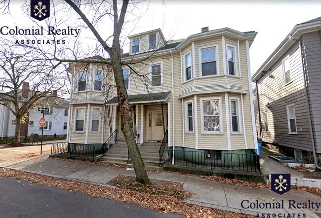 Building Photo - 216 Freeman St