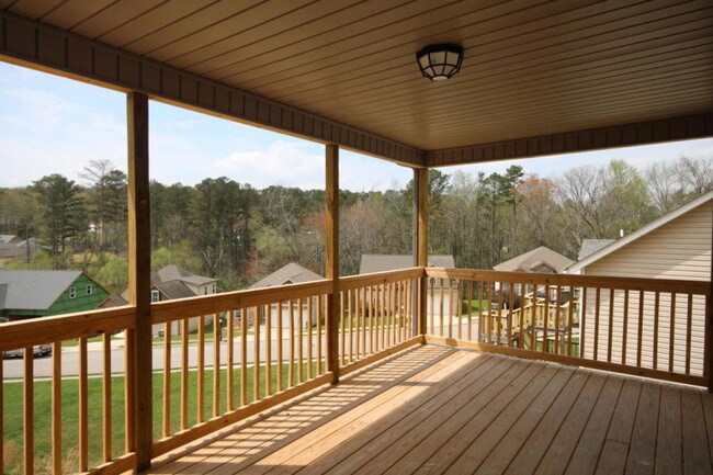 Building Photo - 8476 Standifer Gap Rd